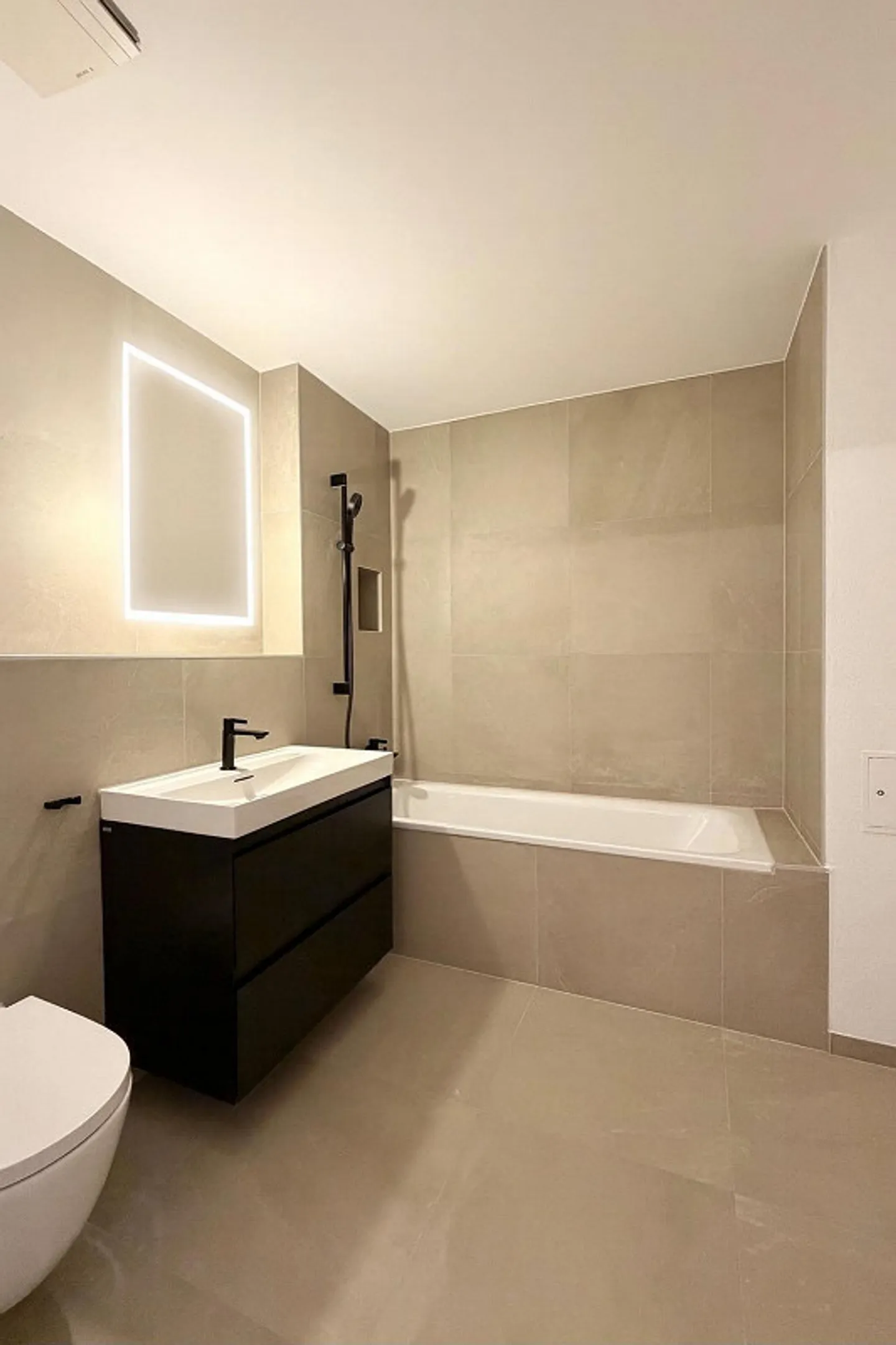 Exclusive first occupancy - 4.5 room maisonette apartment with a home-like feel - Photo 12 of 18