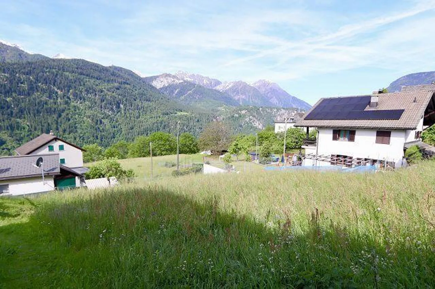 «Terreno edificabile di 584 m2 in zona R2 / Baulandgrundstück von 584 m2 in Zone R2 an sehr ruhiger, sonniger Aussichtslage» - Foto 5 di 19