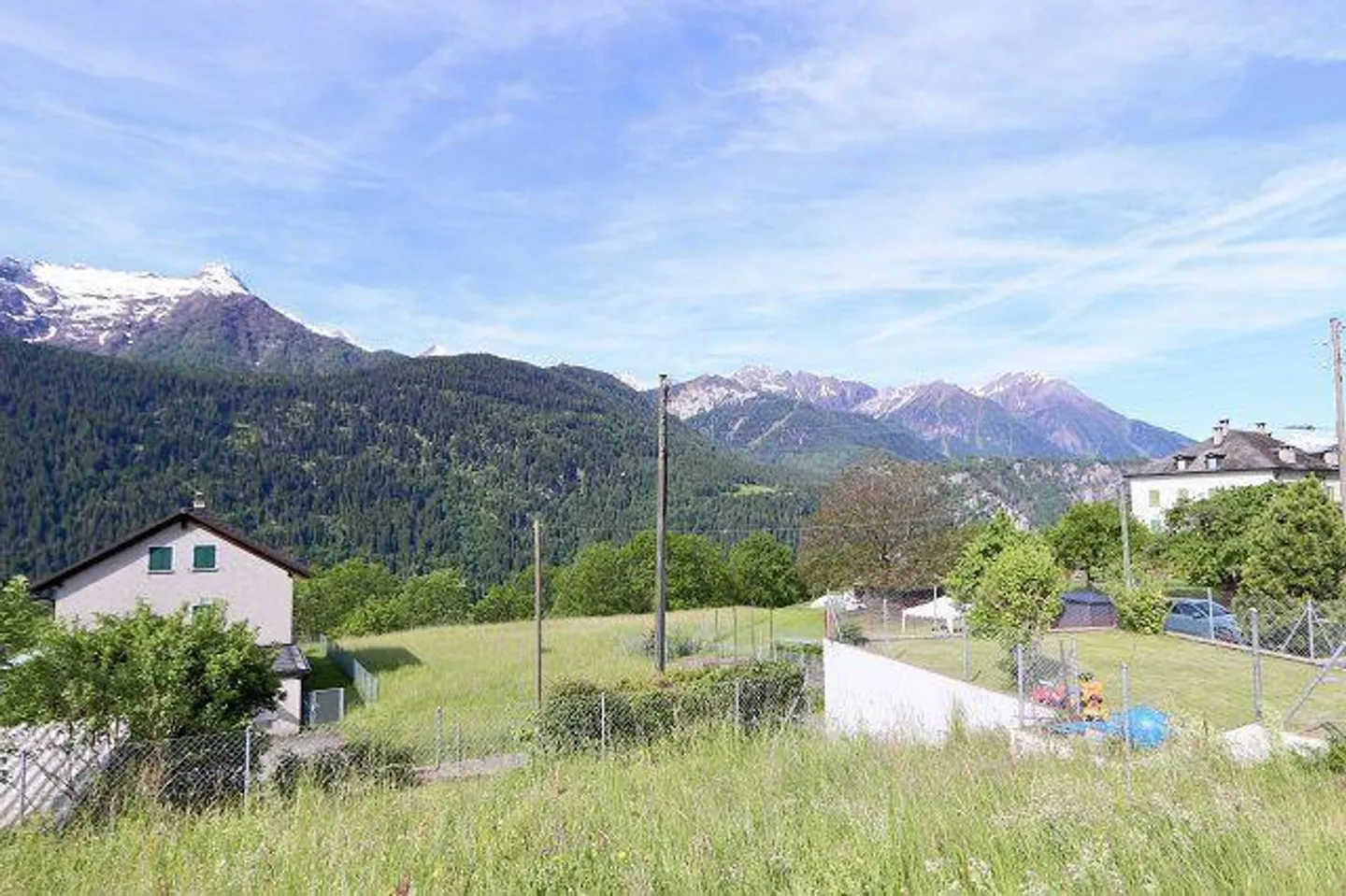 «Terreno edificabile di 584 m2 in zona R2 / Baulandgrundstück von 584 m2 in Zone R2 an sehr ruhiger, sonniger Aussichtslage» - Foto 8 di 19