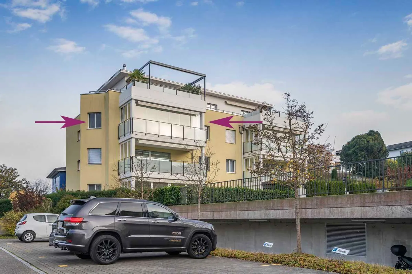 Geräumige und gepflegte Wohnung an guter Lage mit Seesicht - Foto 1 von 13