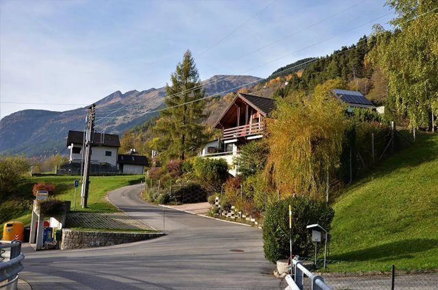 «Terreno edificabile di 584 m2 in zona R2 / Baulandgrundstück von 584 m2 in Zone R2 an sehr ruhiger, sonniger Aussichtslage» - Foto 15 di 19