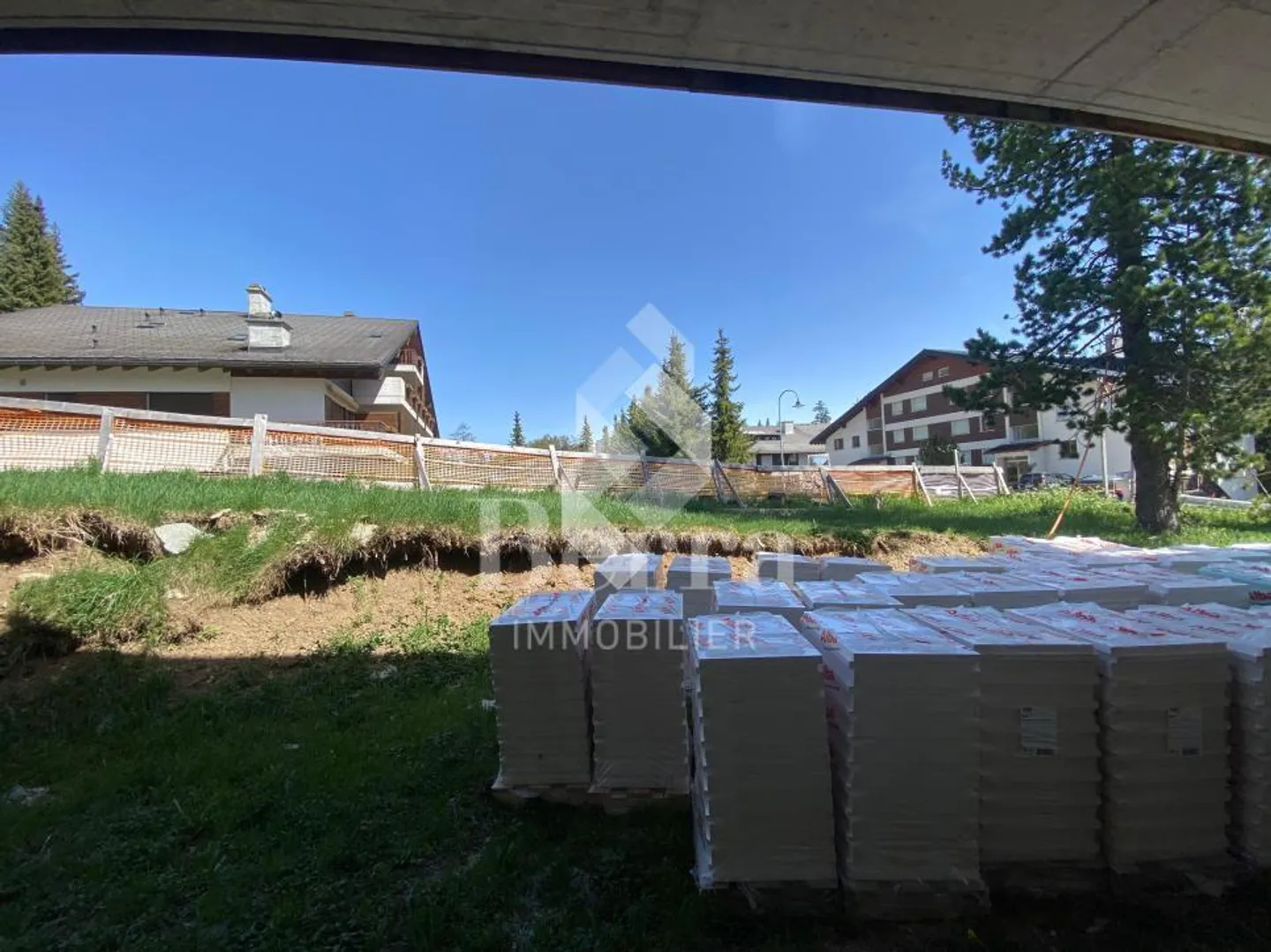 ALTIMA : 4,5 pièces en rez-de-chaussée avec jardin ! - Photo 3 sur 13