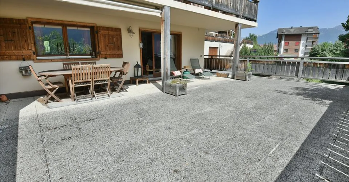 Warm 2.5-room luxury apartment with large terrace in Ovronnaz/VS - Photo 10 of 14