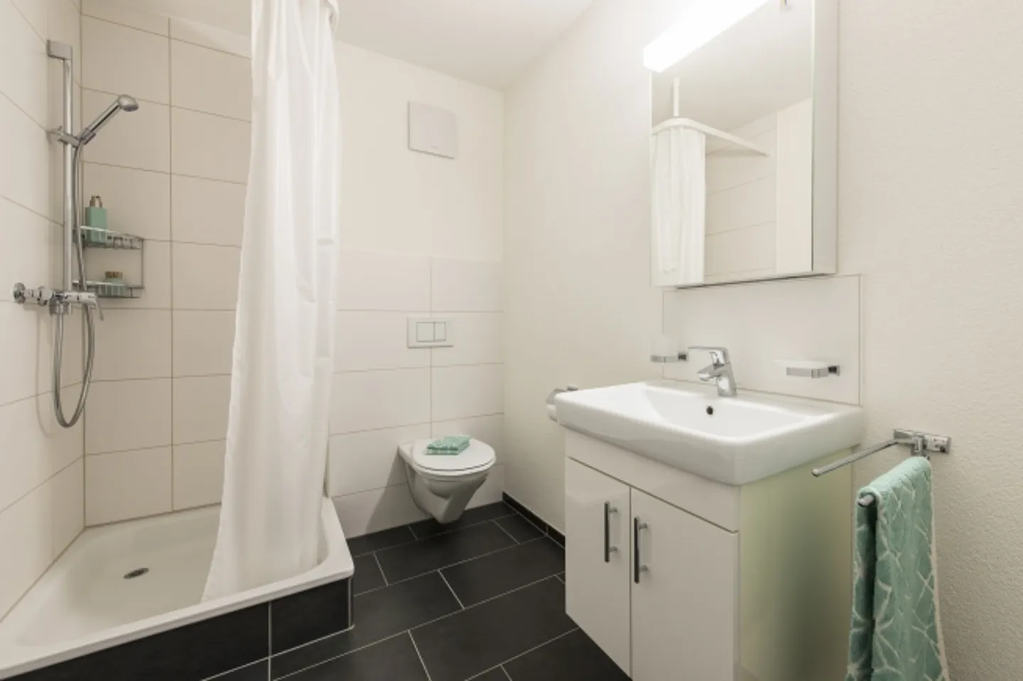 Le vert rencontre le confort - Votre appartement au rez-de-chaussée avec espace jardin! - Photo 8 sur 9