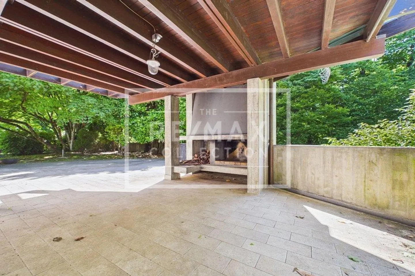 Elegante Villa mit Pool und privatem Garten in Gentilino - Foto 9 von 13