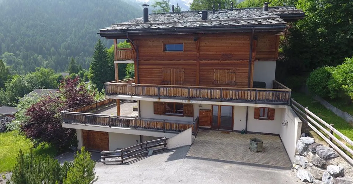 Warm 2.5-room luxury apartment with large terrace in Ovronnaz/VS - Photo 14 of 14