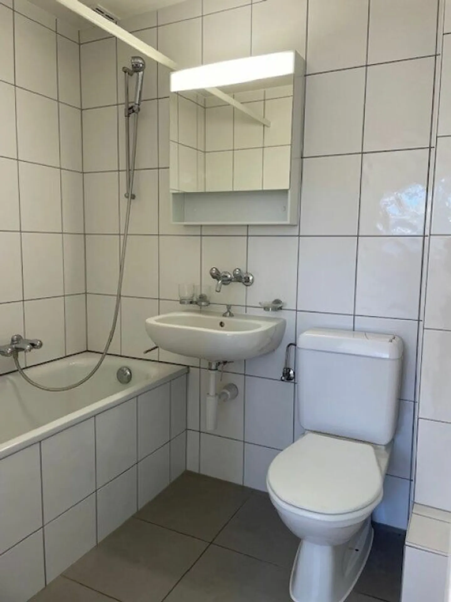 Bel appartement près de toutes les commodités - Photo 4 sur 7