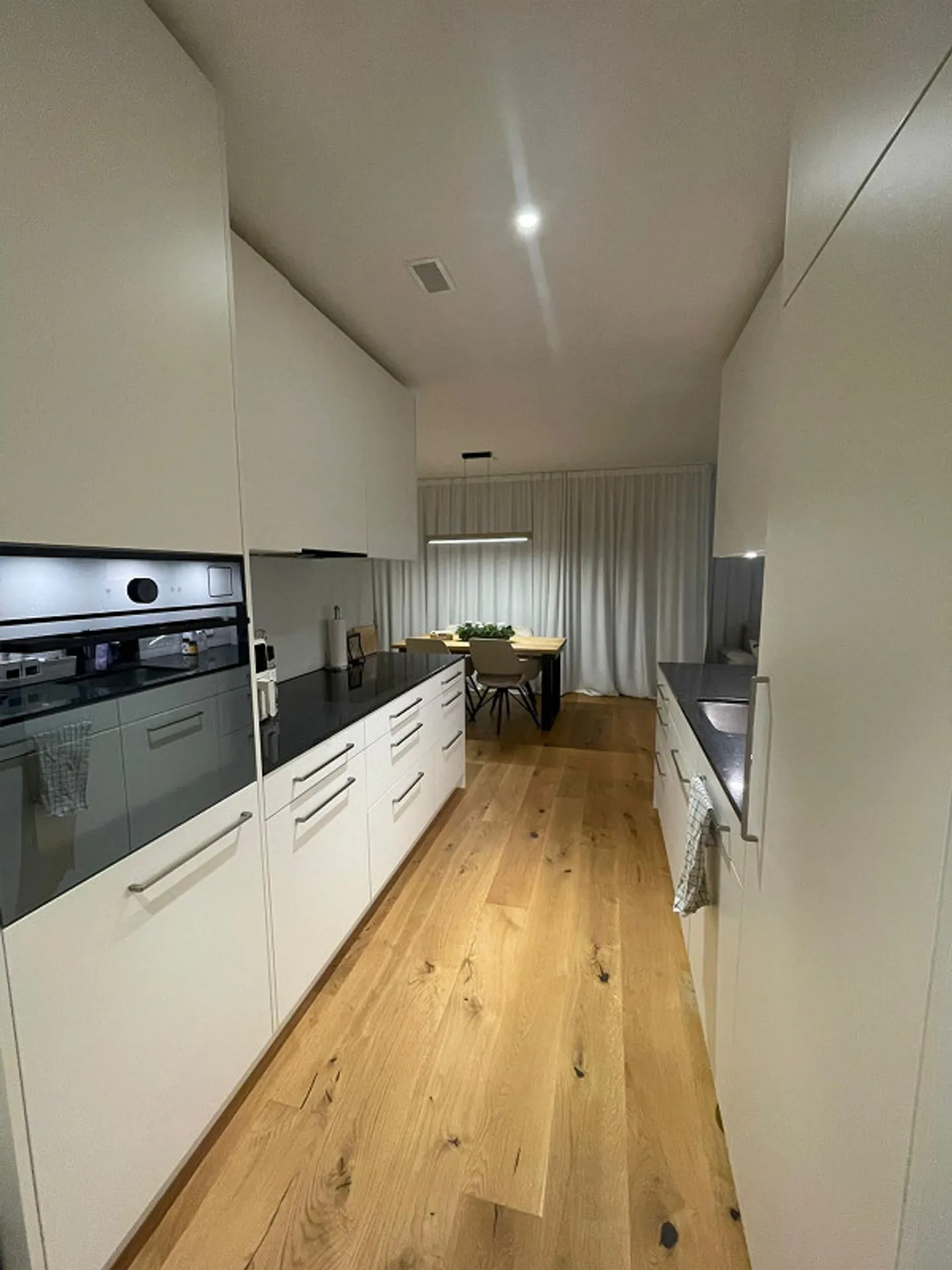 Modern 4.5-room apartment with balcony in Emmen - bright, high-quality - Photo 6 of 13