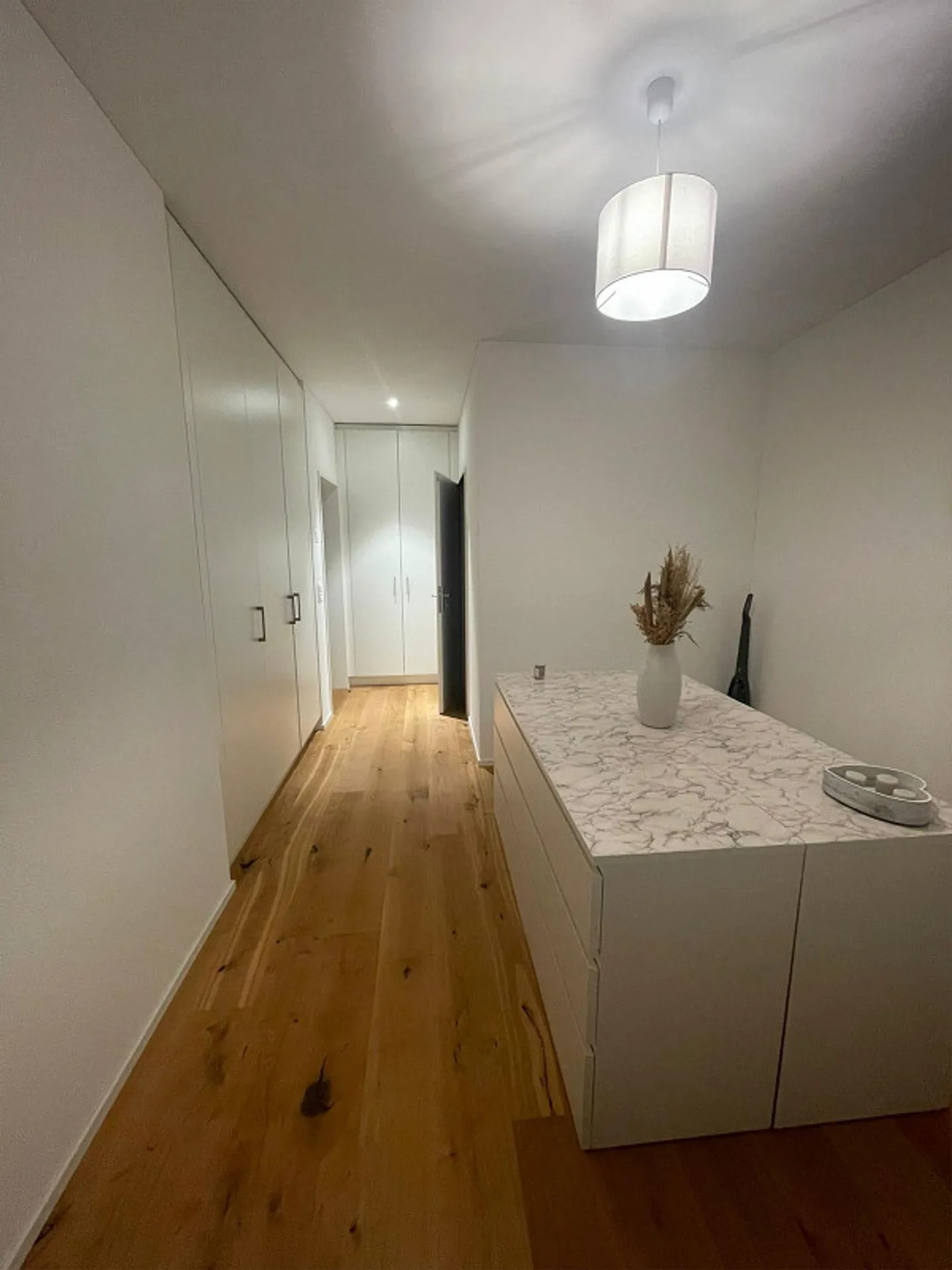 Modern 4.5-room apartment with balcony in Emmen - bright, high-quality - Photo 12 of 13