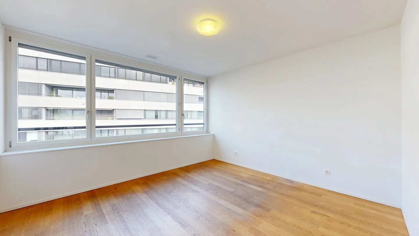 Appartement moderne de 3,5 pièces avec balcon et place de parking - Photo 8 sur 13