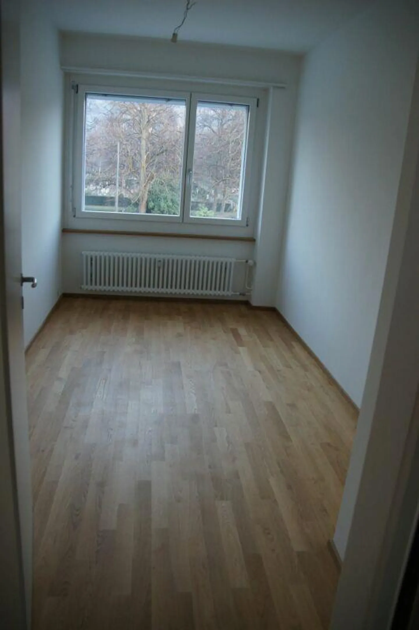Quietly located 4.5-room apartment on the raised ground floor - Photo 6 of 11