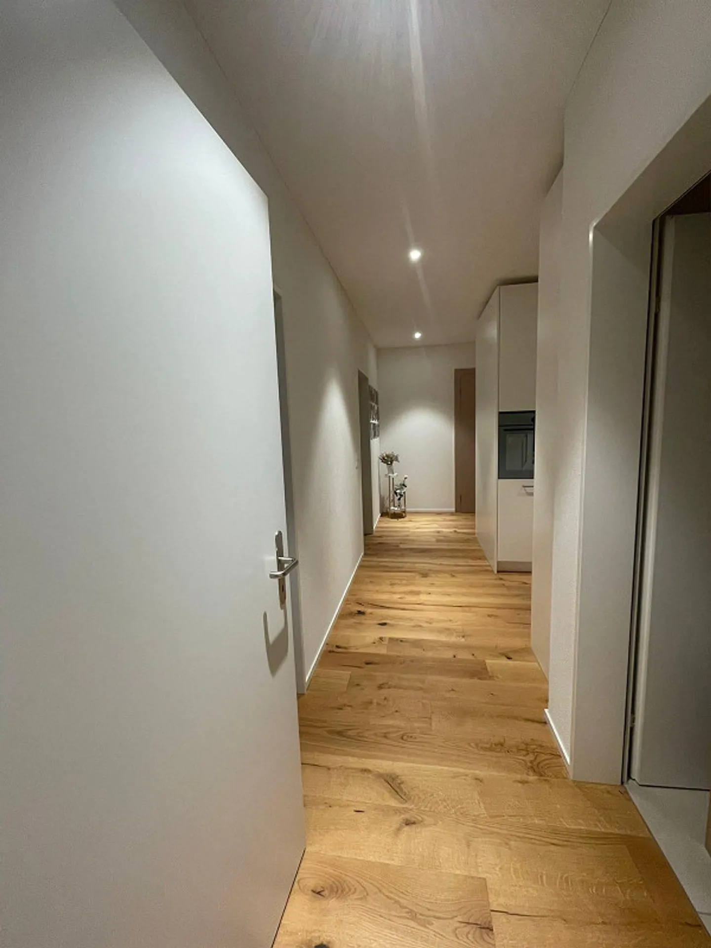 Modern 4.5-room apartment with balcony in Emmen - bright, high-quality - Photo 7 of 13