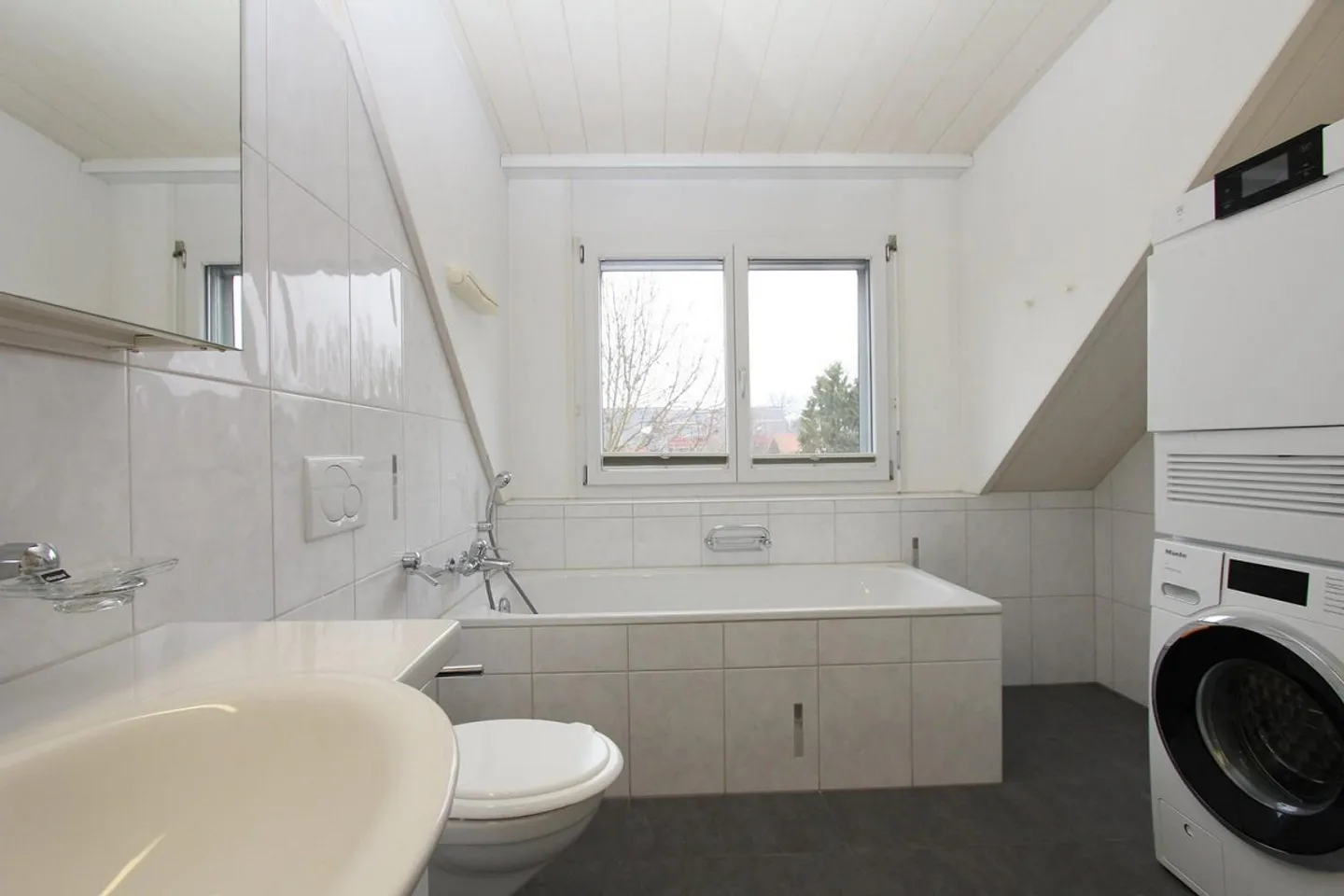 Attractive and spacious 3½-room penthouse apartment - Photo 5 of 12