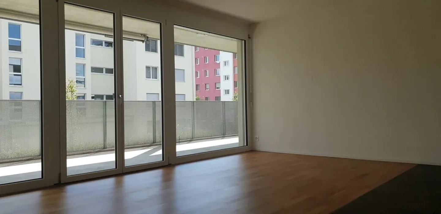 Ihr Traum-Balkon wartet auf Sie - Foto 2 von 6