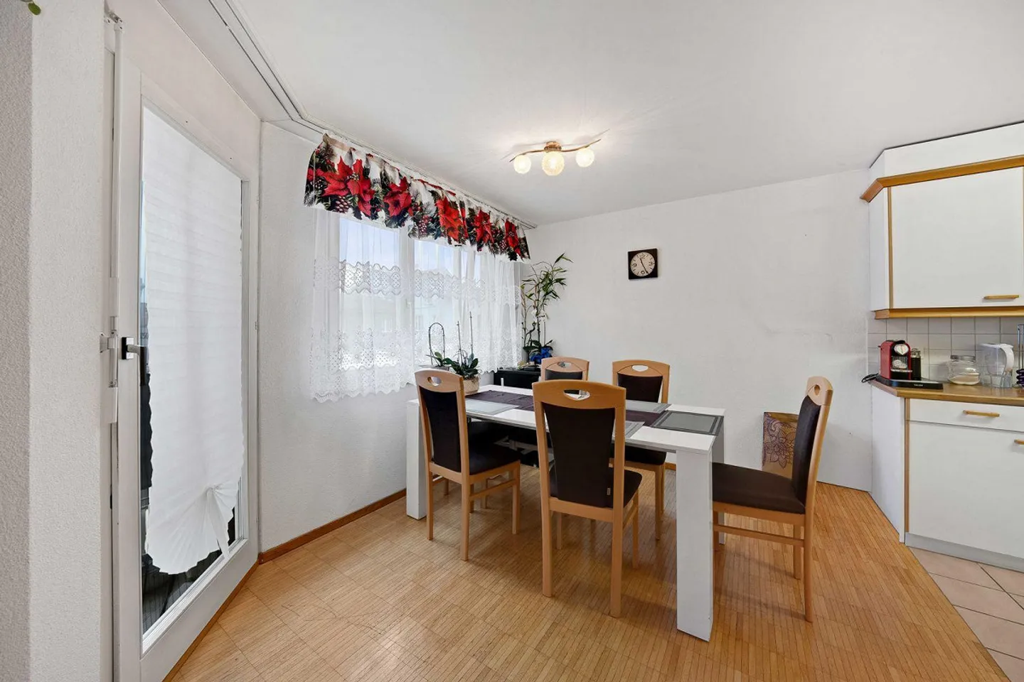 Helle 4.5-Zimmer-Wohnung - Foto 3 von 10