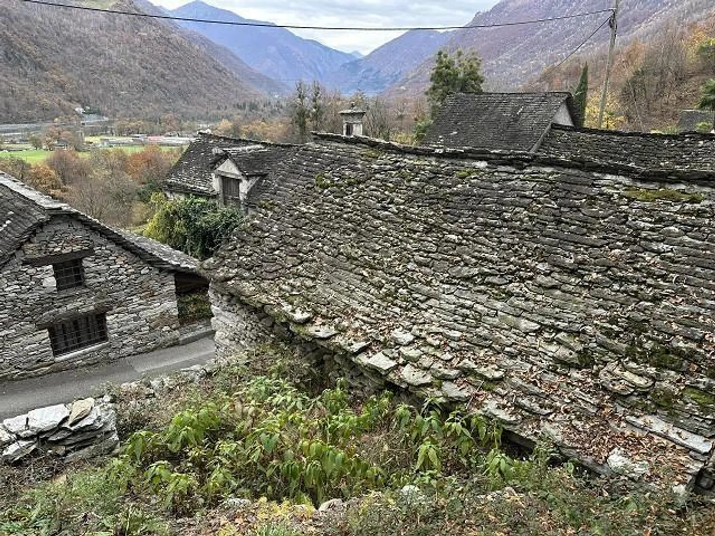 4-room rustic to renovate with large meadow and forest property - Photo 13 of 19