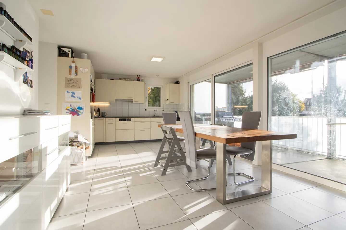 Appartement spacieux de 4,5 pièces à louer - Photo 3 sur 12