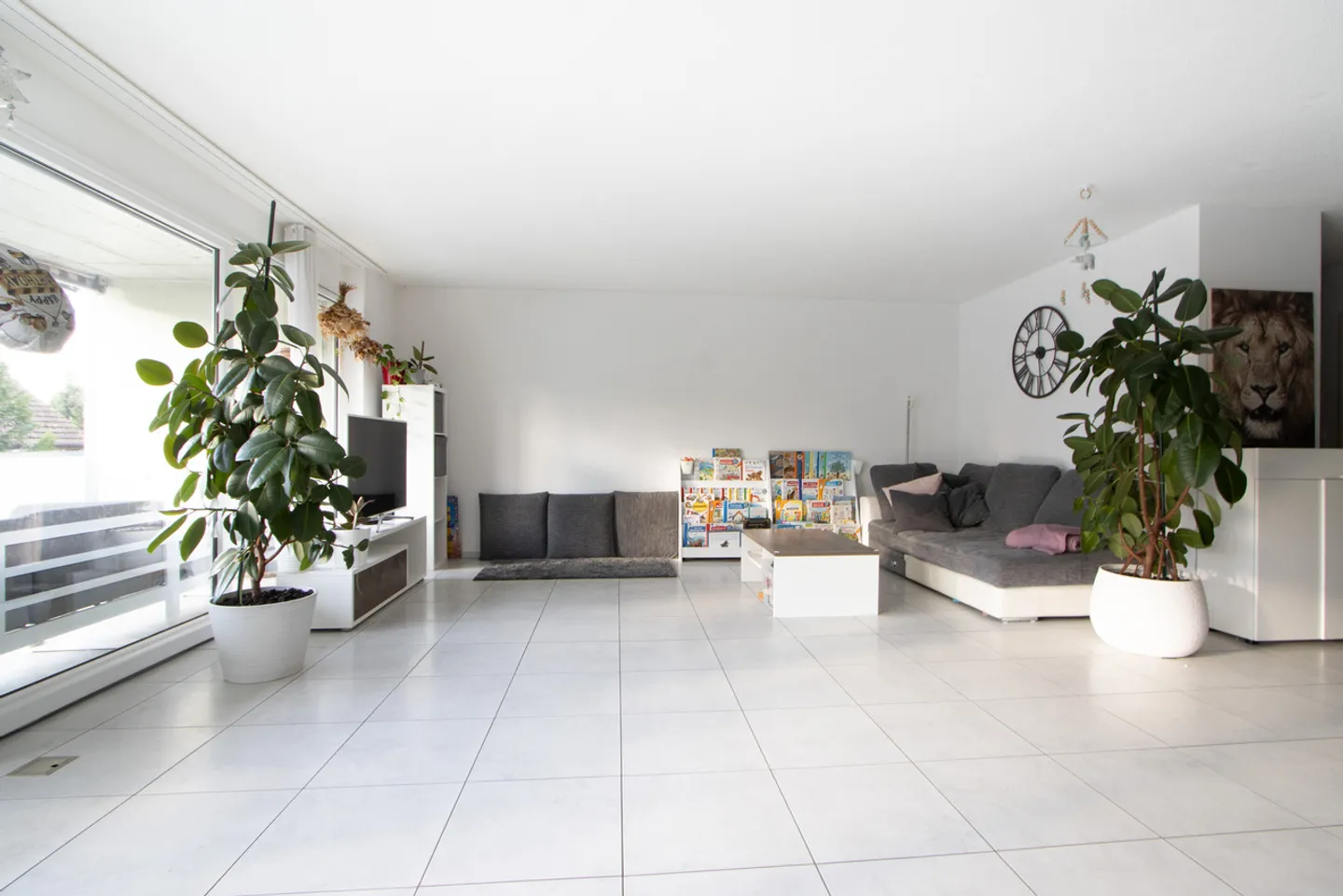 Appartement spacieux de 4,5 pièces à louer - Photo 4 sur 12