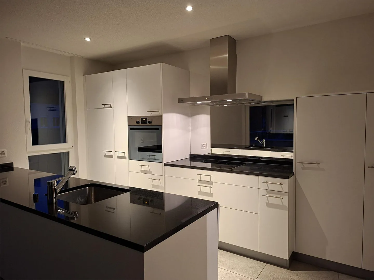 3.5 Room Apartment - Photo 1 of 8