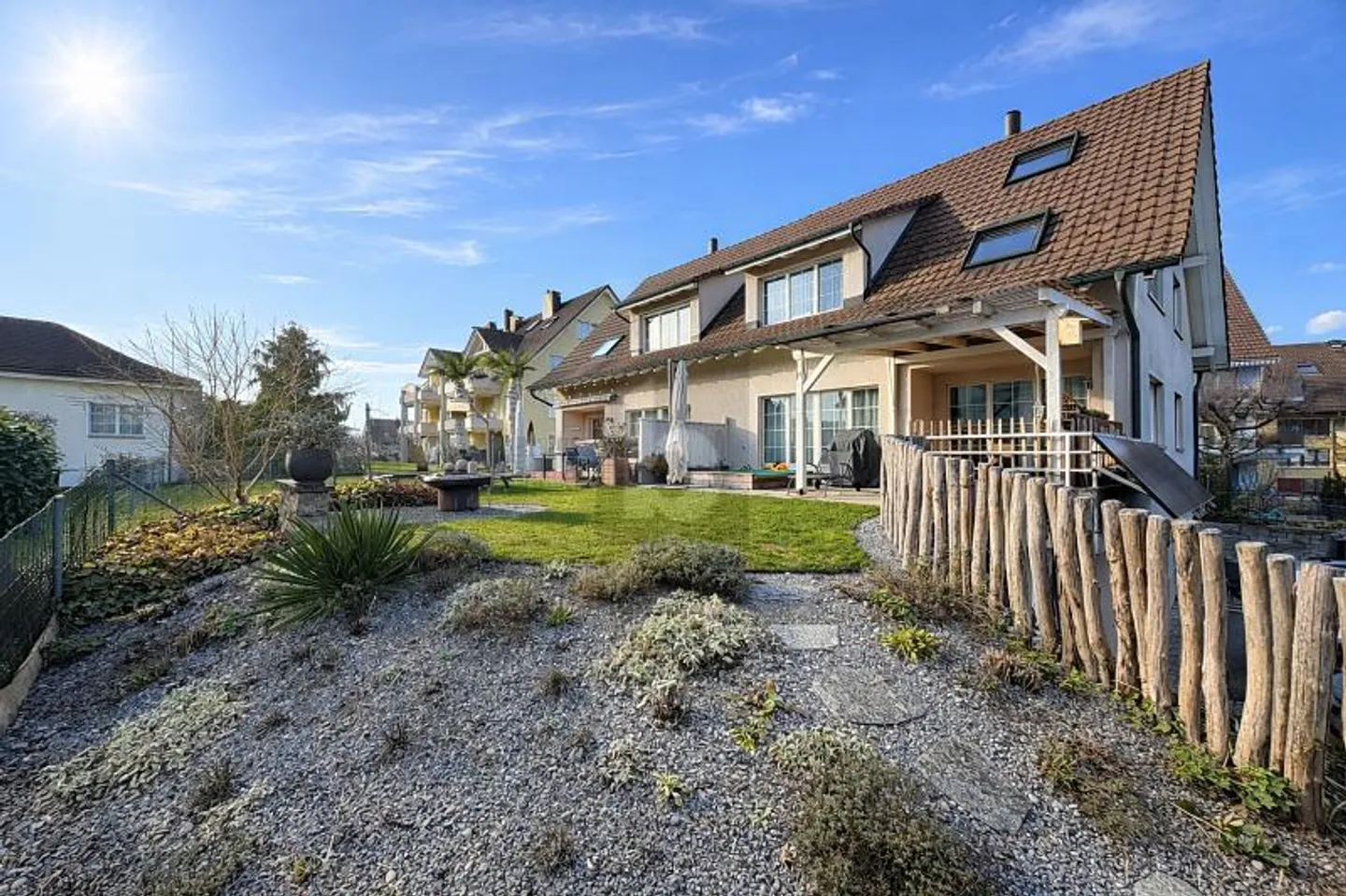 Adatto alle Famiglie con Grande Terrazza - Foto 1 di 6