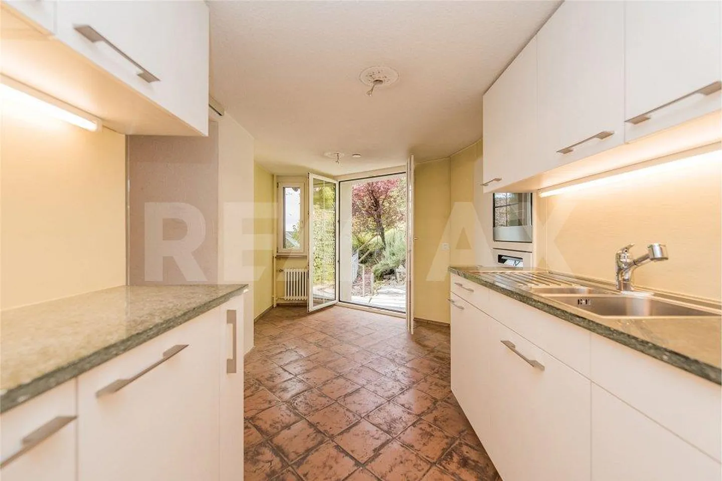 Charming 6-Room House in the Idyllic Village of Wängibad - Photo 4 of 12