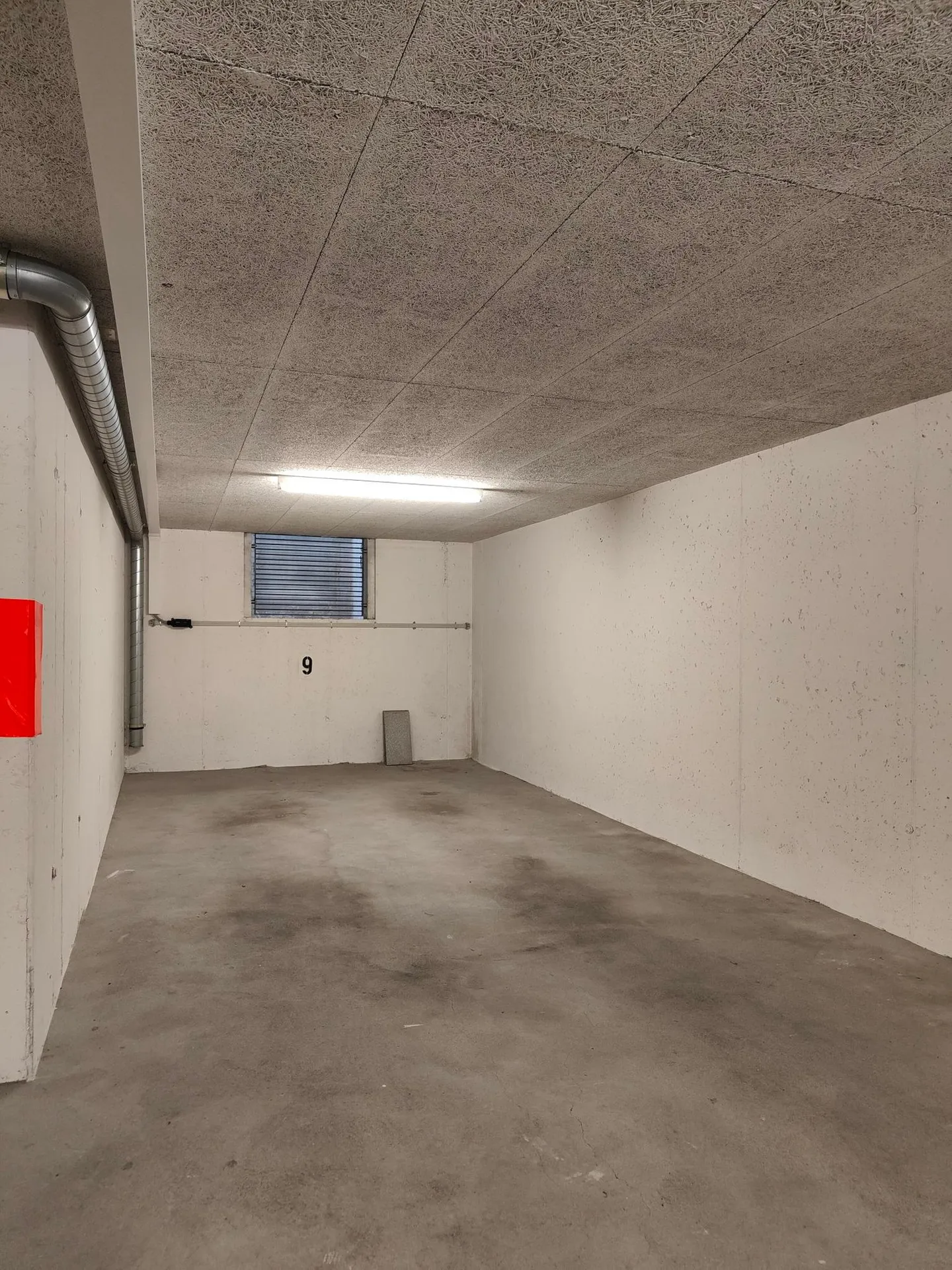 Ampio appartamento di 4,5 stanze con balcone - Foto 14 di 16