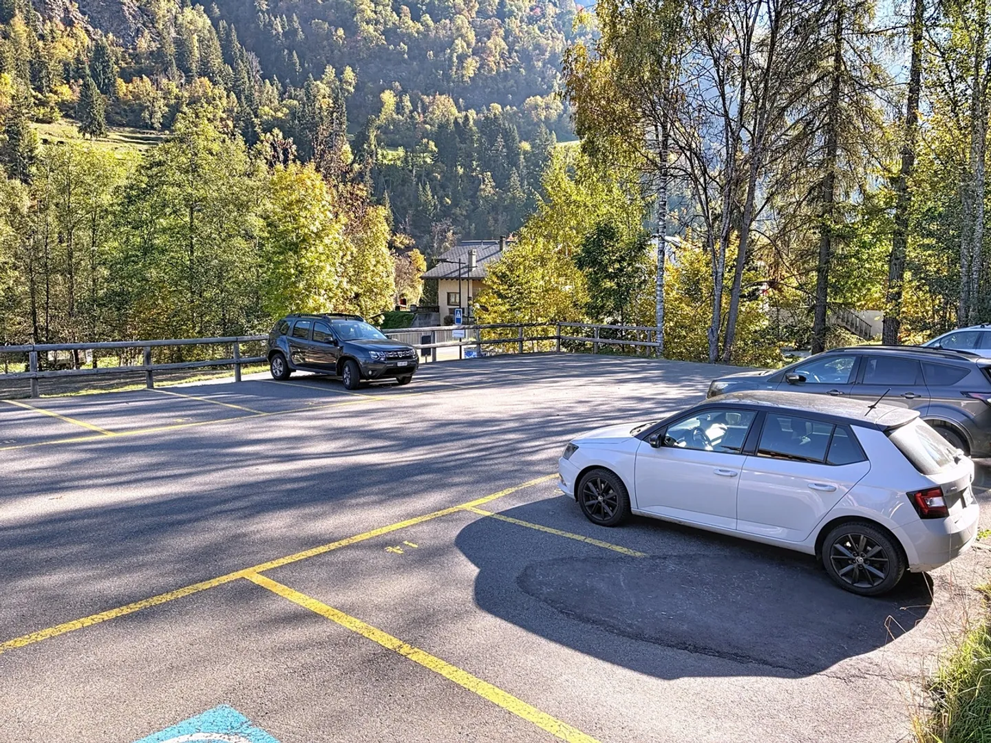 Offener Parkplatz - Foto 3 von 6