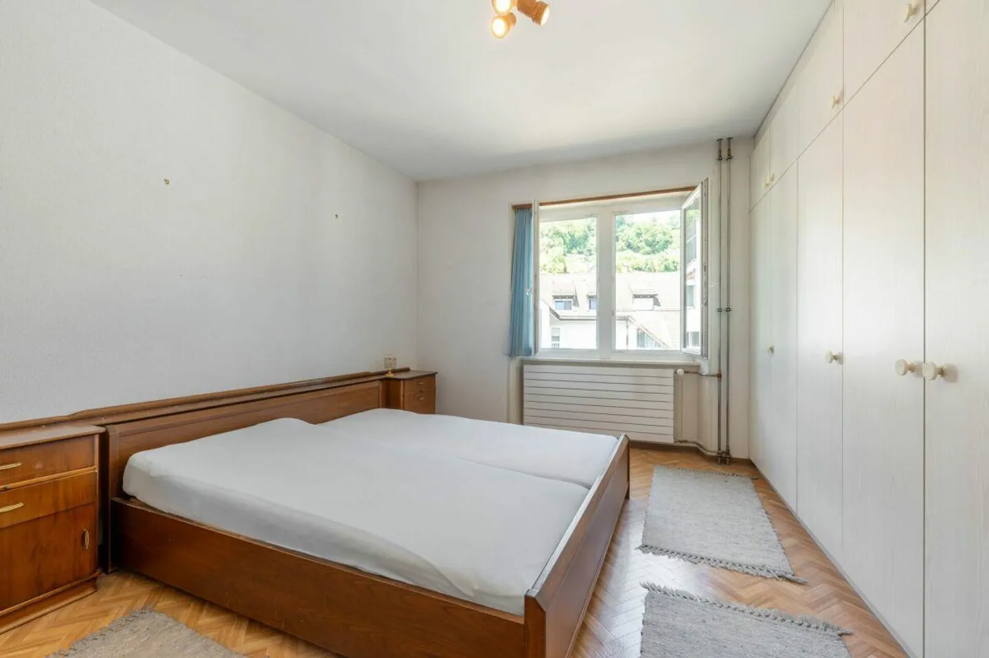 Historical Old Town House with Generous Living Spaces and Commercial Use - Photo 14 of 18