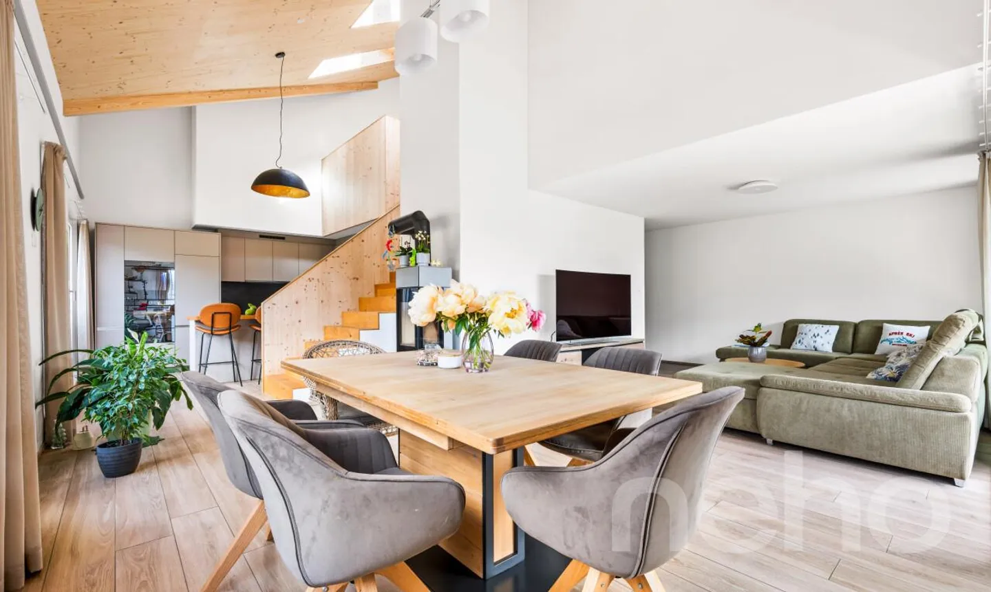 Maisonette Attica di Alta Qualità con Carattere Chic Alpino - Foto 4 di 11