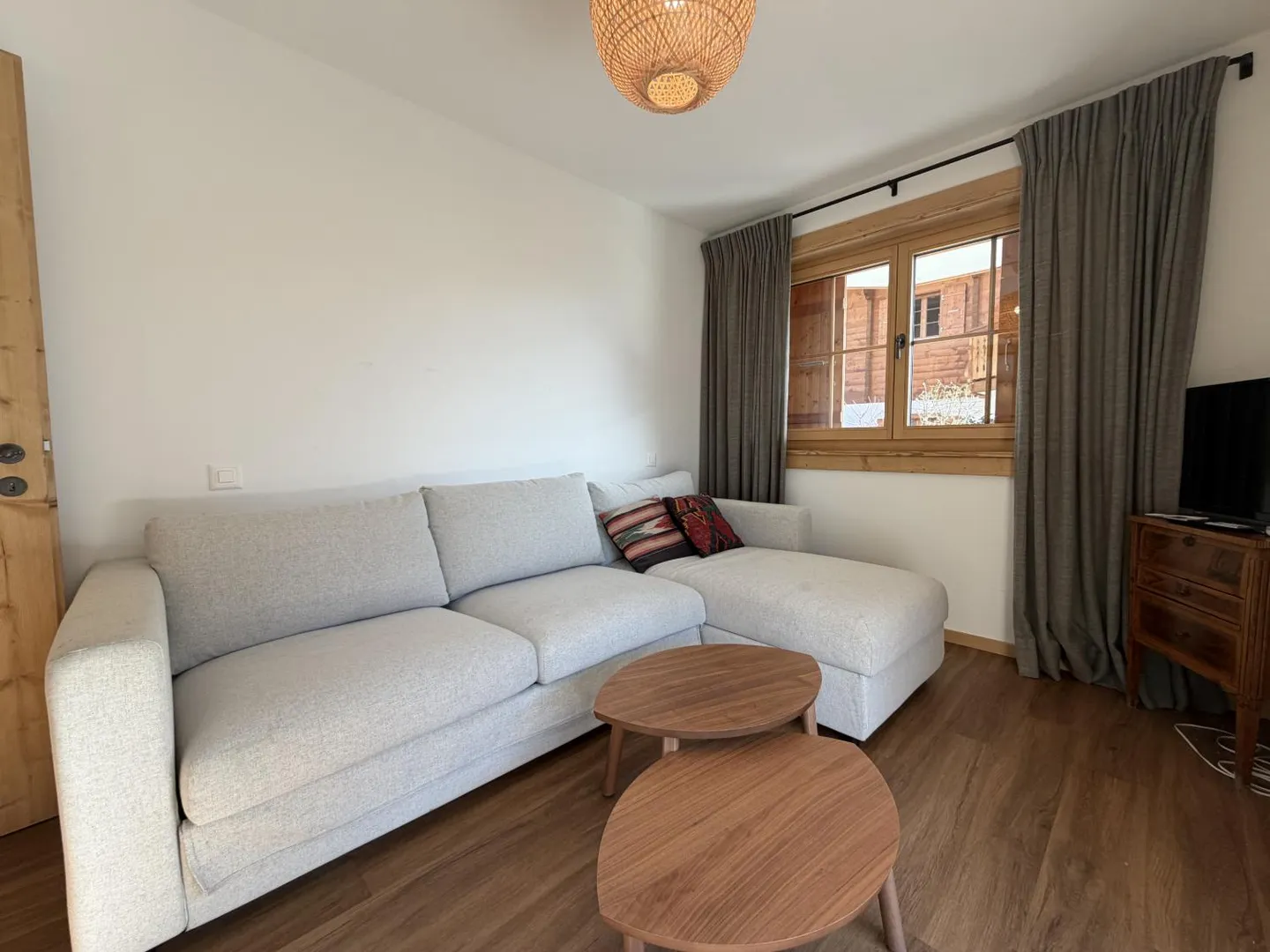 Furnished Apartment - Photo 3 of 13