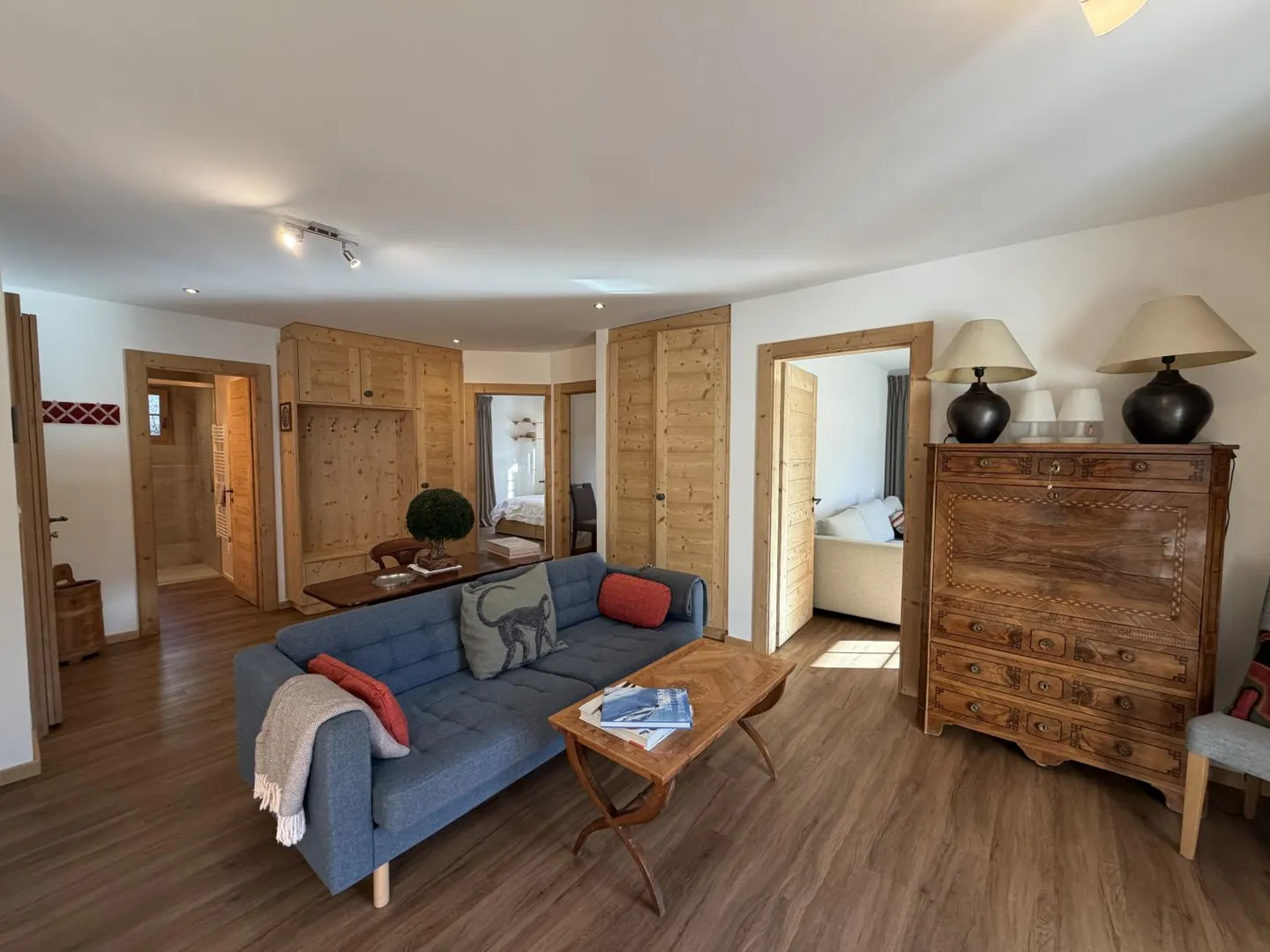 Furnished Apartment - Photo 8 of 13