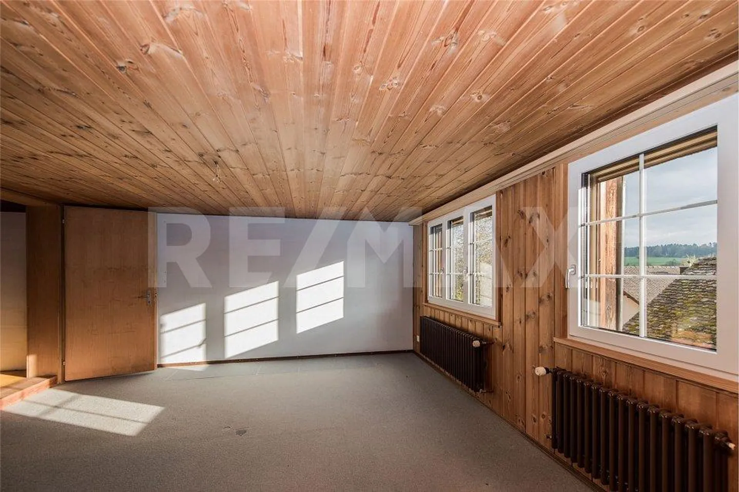 Charming 6-Room House in the Idyllic Village of Wängibad - Photo 7 of 12