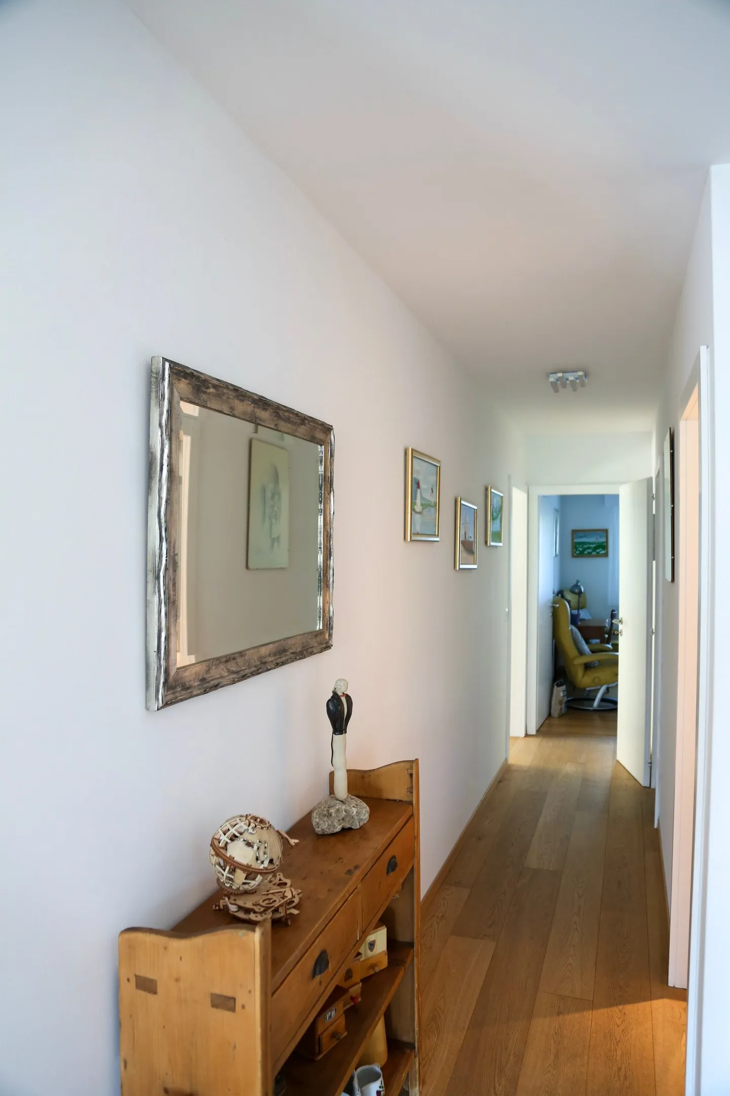 Magnifique appartement de 4,5 pièces avec vue sur les Alpes, terrasses et jardin - Photo 2 sur 14