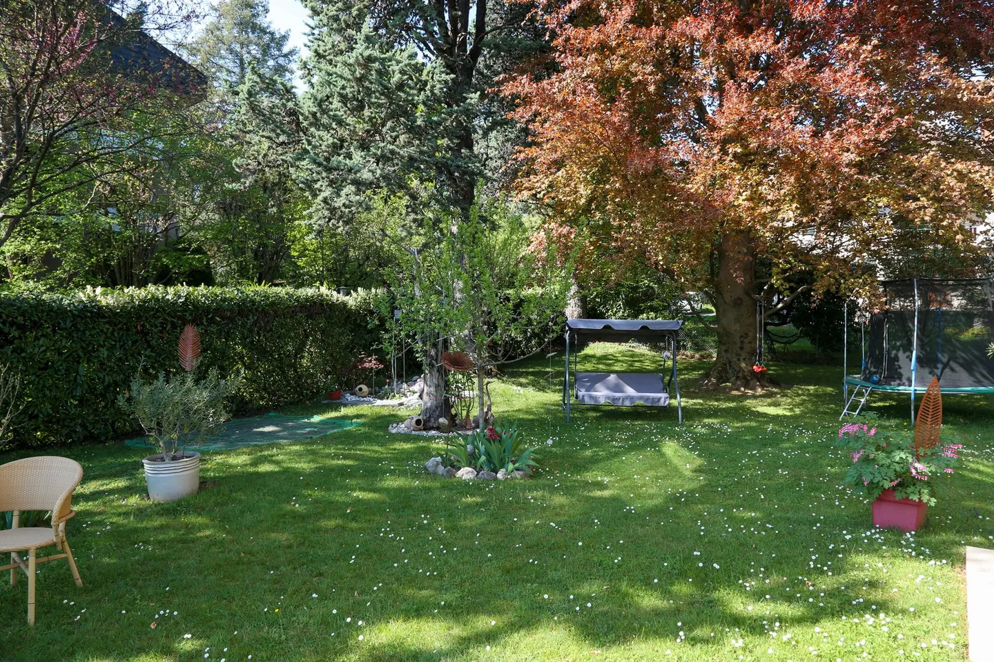 Magnifique appartement de 4,5 pièces avec vue sur les Alpes, terrasses et jardin - Photo 10 sur 14