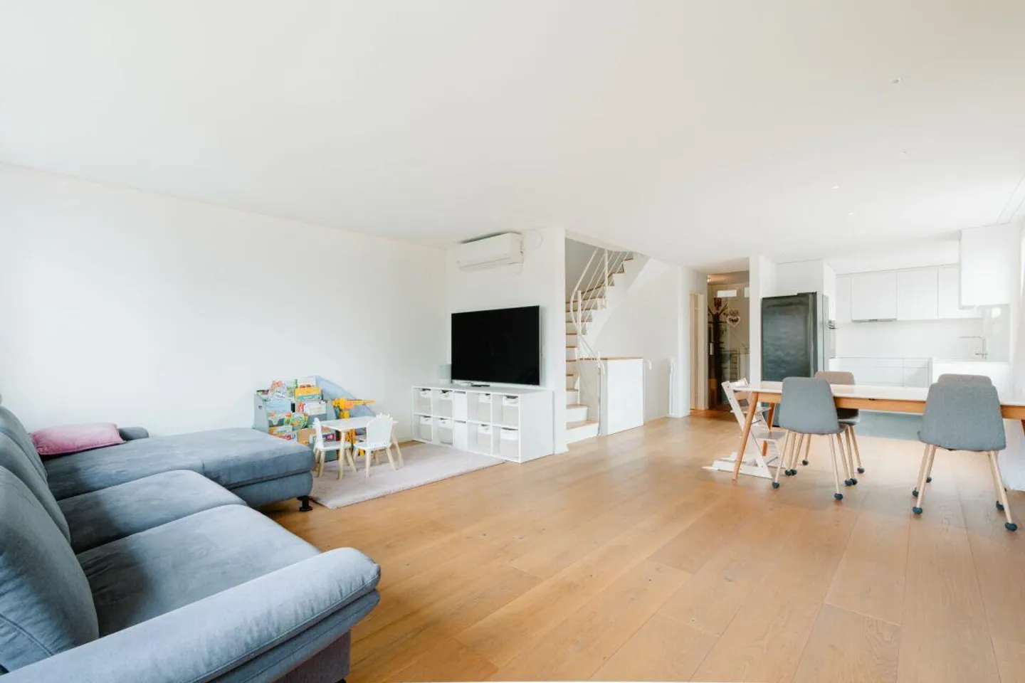 Urban 4.5 Attic - Maisonette on 3 Floors - Photo 3 of 22