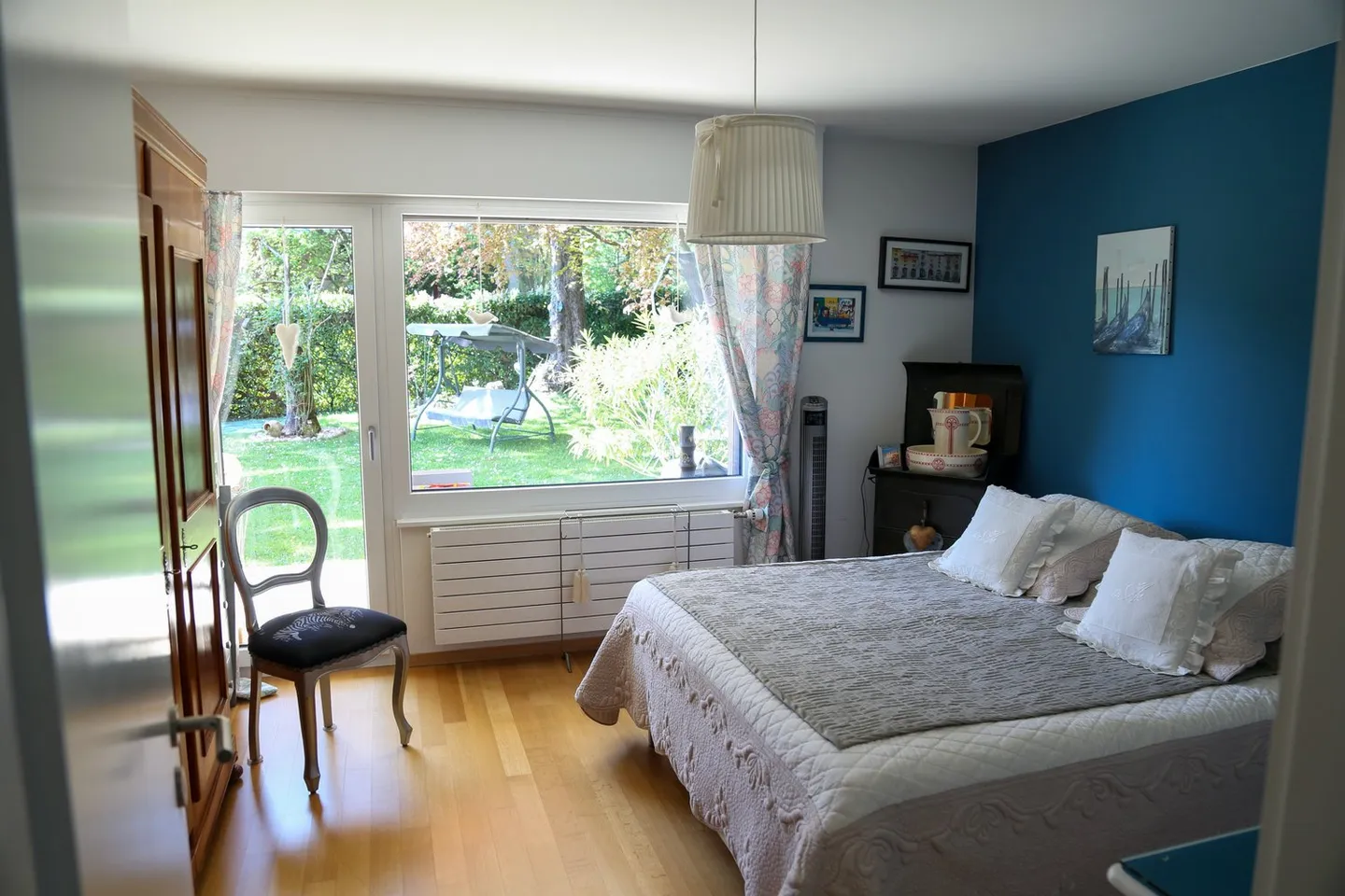 Magnifique appartement de 4,5 pièces avec vue sur les Alpes, terrasses et jardin - Photo 5 sur 14