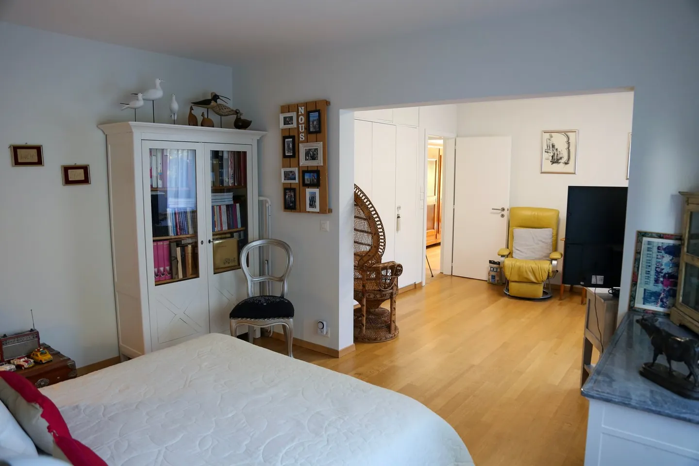 Magnifique appartement de 4,5 pièces avec vue sur les Alpes, terrasses et jardin - Photo 7 sur 14