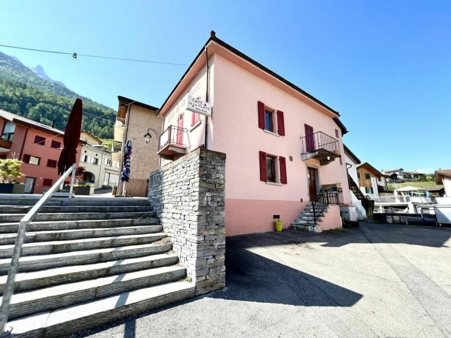 Casa nel villaggio con 6,5 stanze a Saxon - Foto 5 di 32