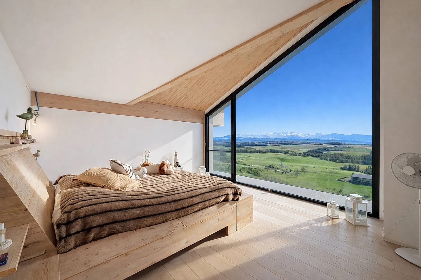 Villa d'architecte dans les vignes - Photo 2 sur 13