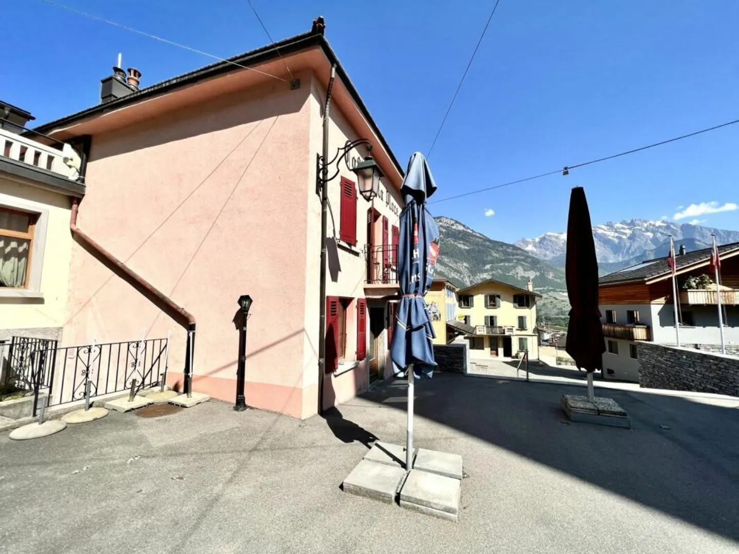 Casa nel villaggio con 6,5 stanze a Saxon - Foto 8 di 32
