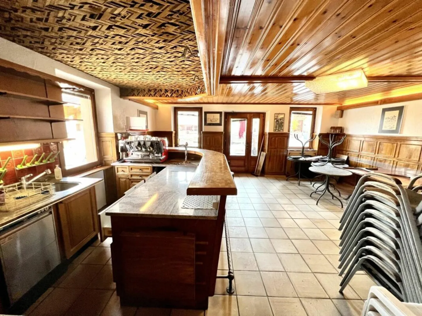 Casa nel villaggio con 6,5 stanze a Saxon - Foto 12 di 32