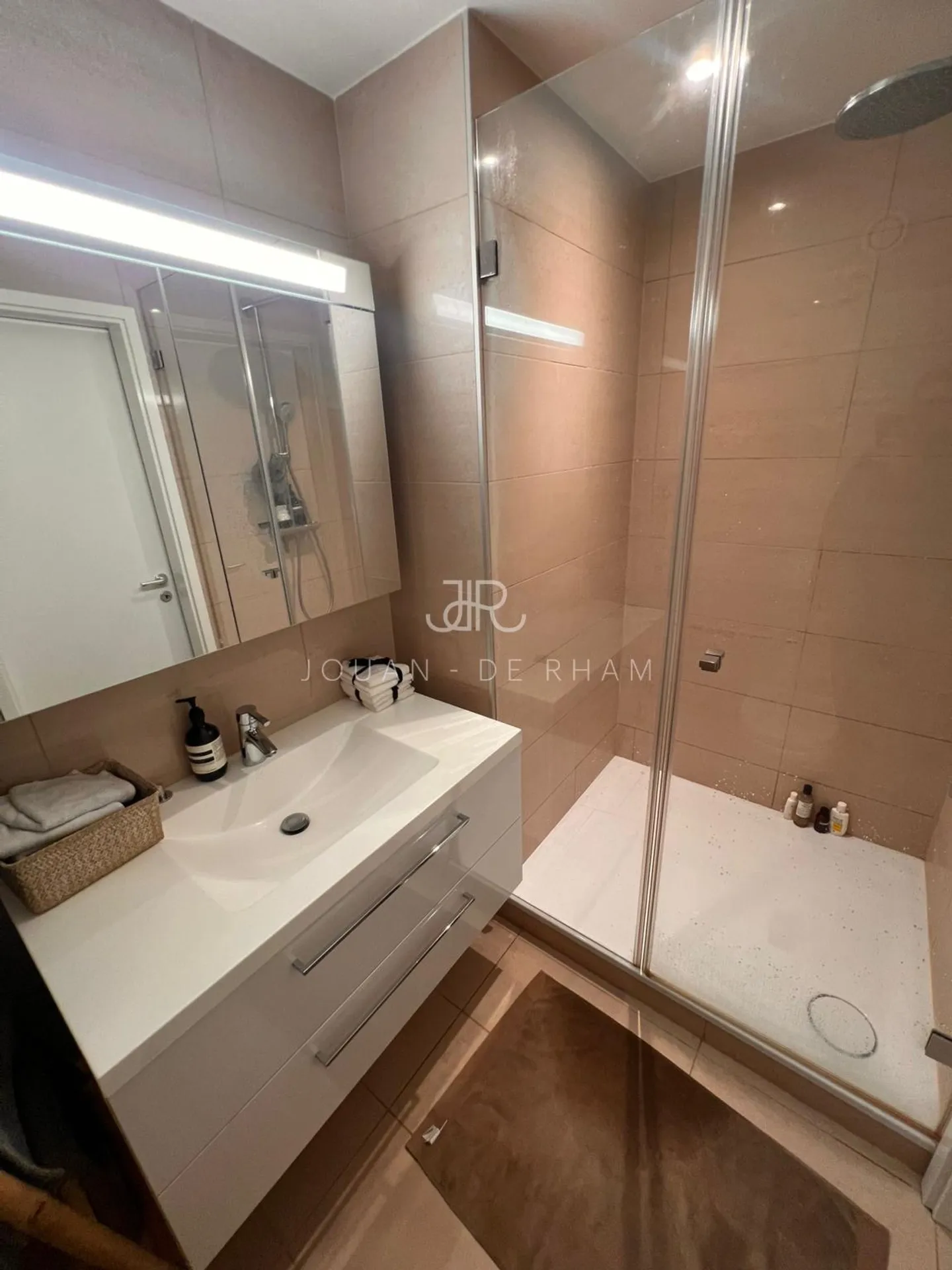 Cologny: magnificent 4-room penthouse apartment in a 3-hectare park - Photo 5 of 8