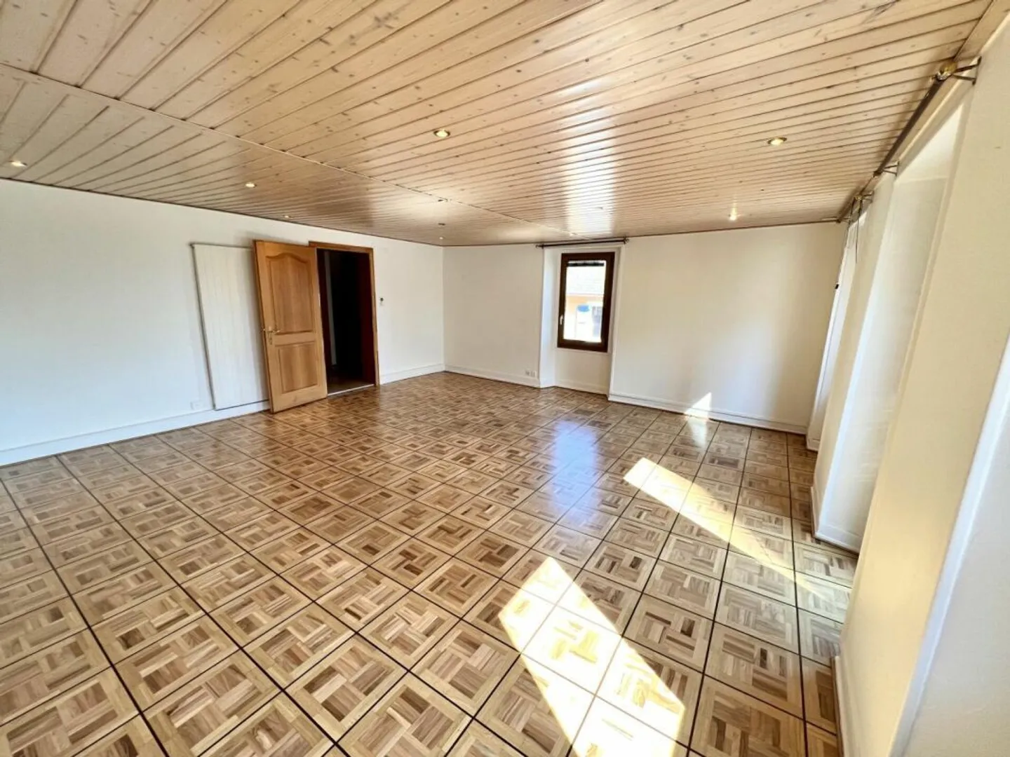 Casa nel villaggio con 6,5 stanze a Saxon - Foto 17 di 32