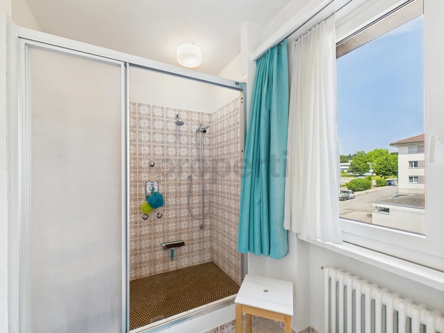 Grosszügige 6.5 Zimmer Wohnung in Lustmühle (Teufen AR) mit herrlichem Bergblick - Foto 9 von 13