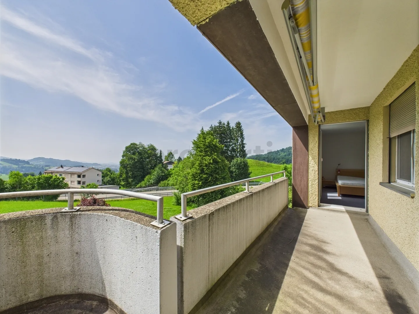 Grosszügige 6.5 Zimmer Wohnung in Lustmühle (Teufen AR) mit herrlichem Bergblick - Foto 11 von 13