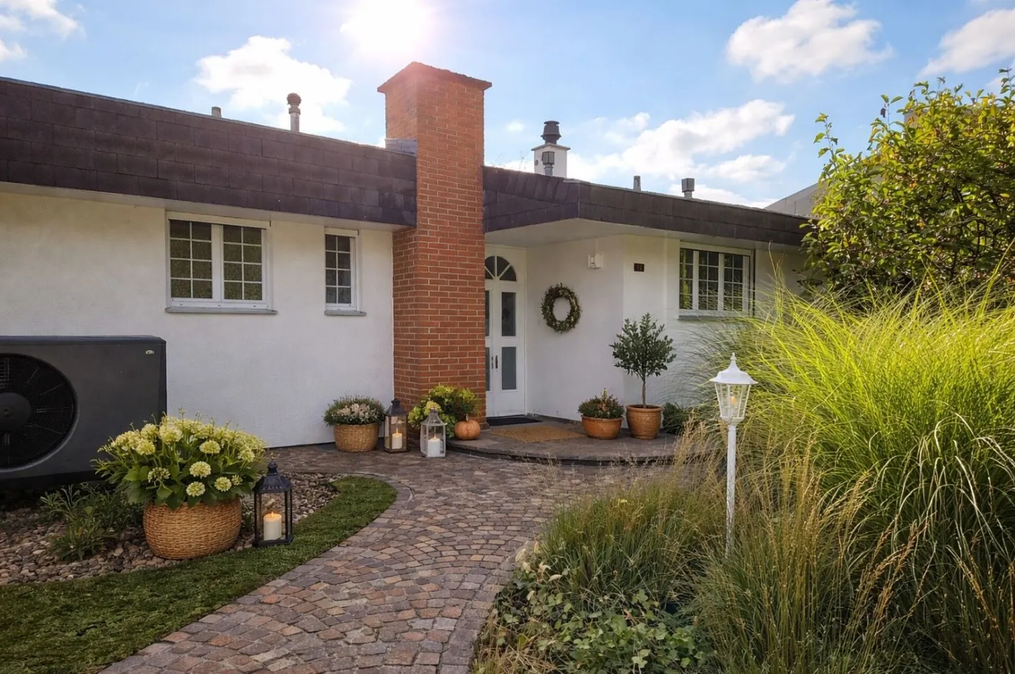 Detached single-family house with winter garden, fireplace, and sauna in a quiet location - Photo 13 of 13
