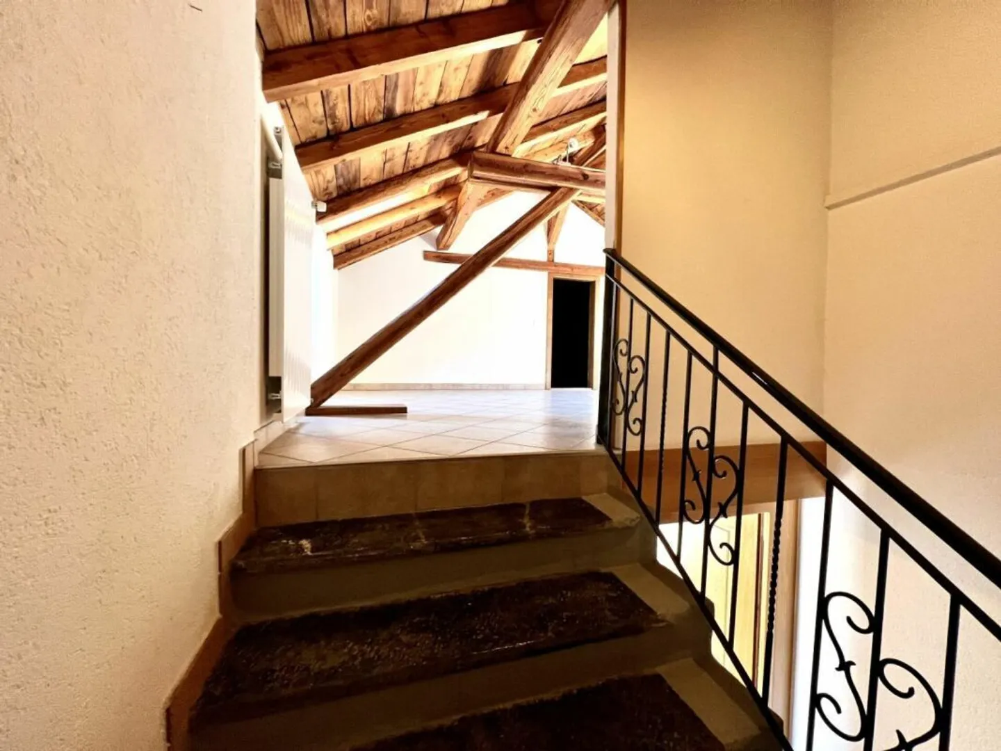 Casa nel villaggio con 6,5 stanze a Saxon - Foto 28 di 32
