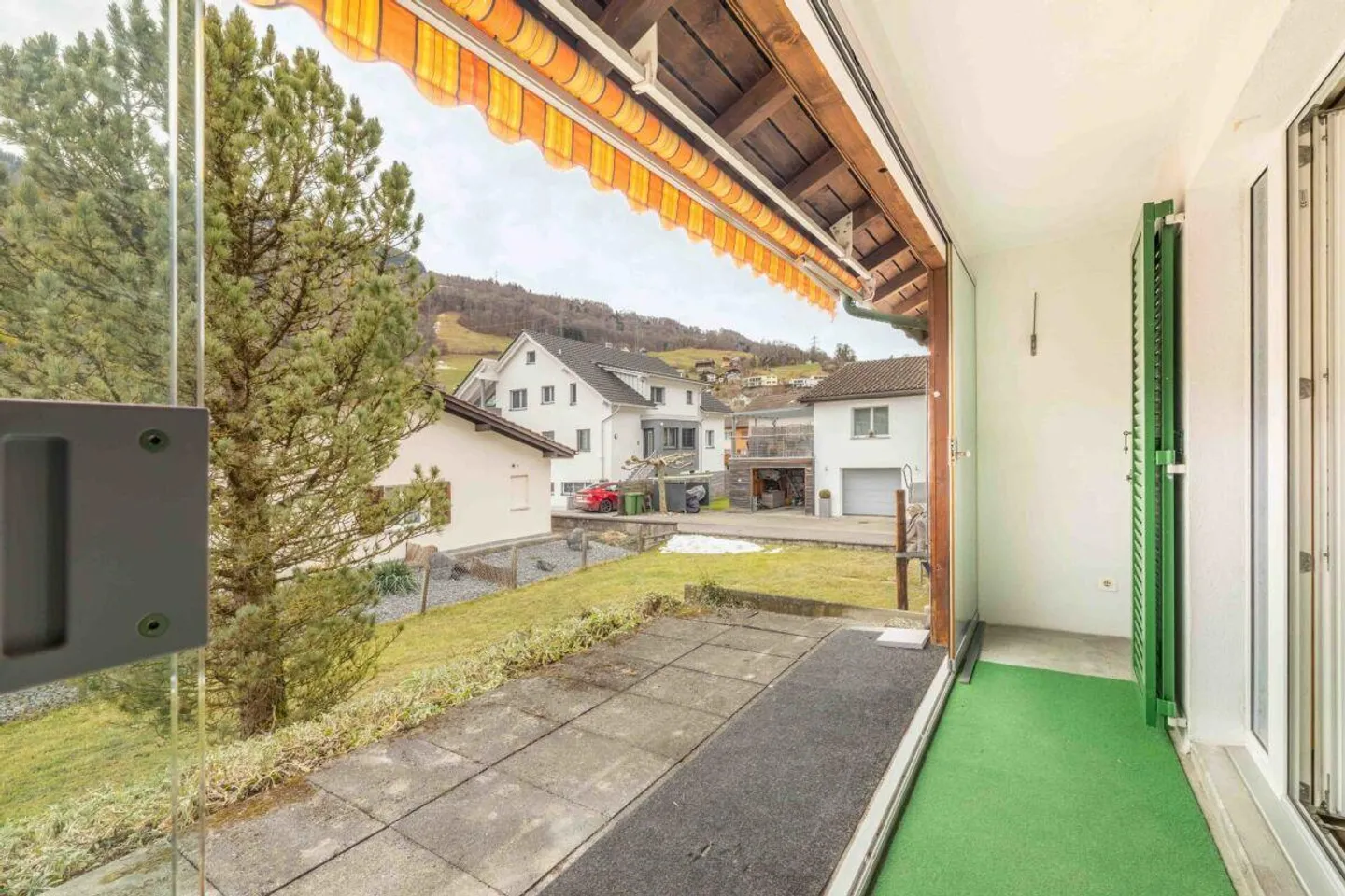 Charmantes Einfamilienhaus mit Terrasse - Foto 7 von 26