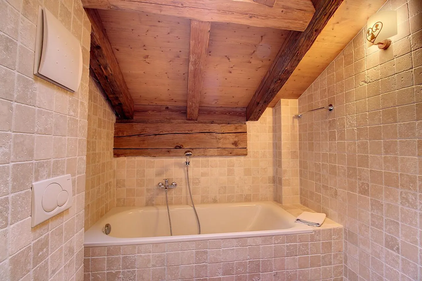 Duplex 5.5 rooms with balcony and panoramic view in secondary residence - Photo 11 of 13