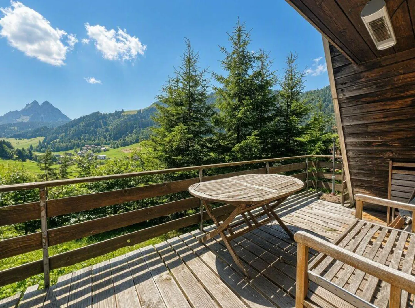 Holiday home in Alpthal - Mountain panorama included - Photo 4 of 24